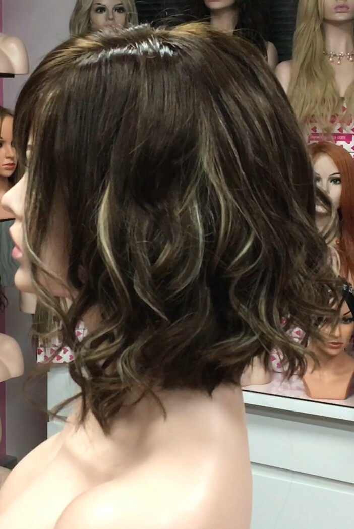 Peluca natural MELANIA ONDAS RAYA de TUL color 4h16