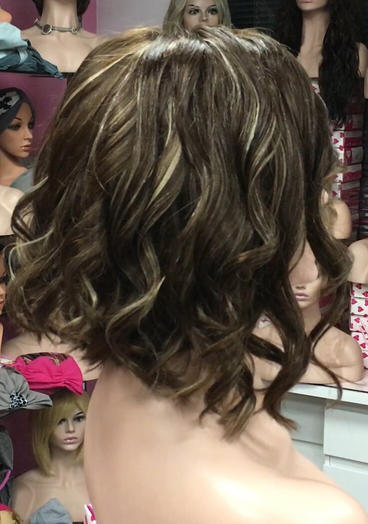 Peluca natural MELANIA ONDAS RAYA de TUL color 4h16