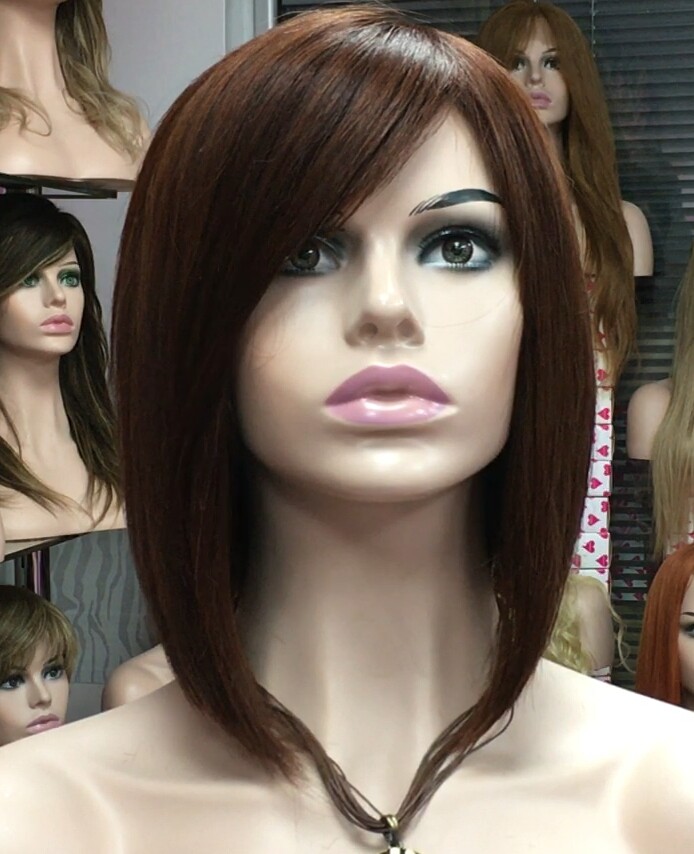 Peluca natural MELANIA conf.maquina color caoba tinte.