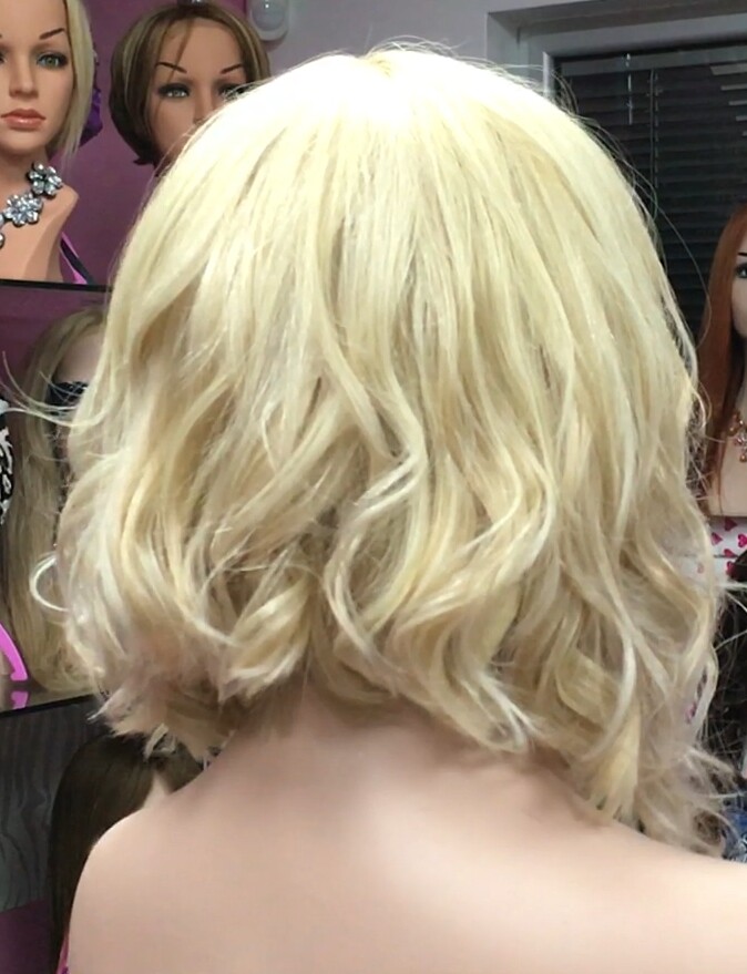 Peluca natural MELANIA - ONDA color 613B conf. Maquina