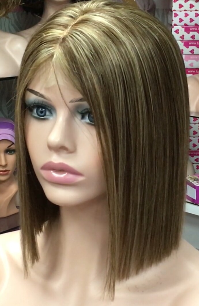 Peluca natural Minauti color 4h18 RAYA de TUL transperrente efecto piel