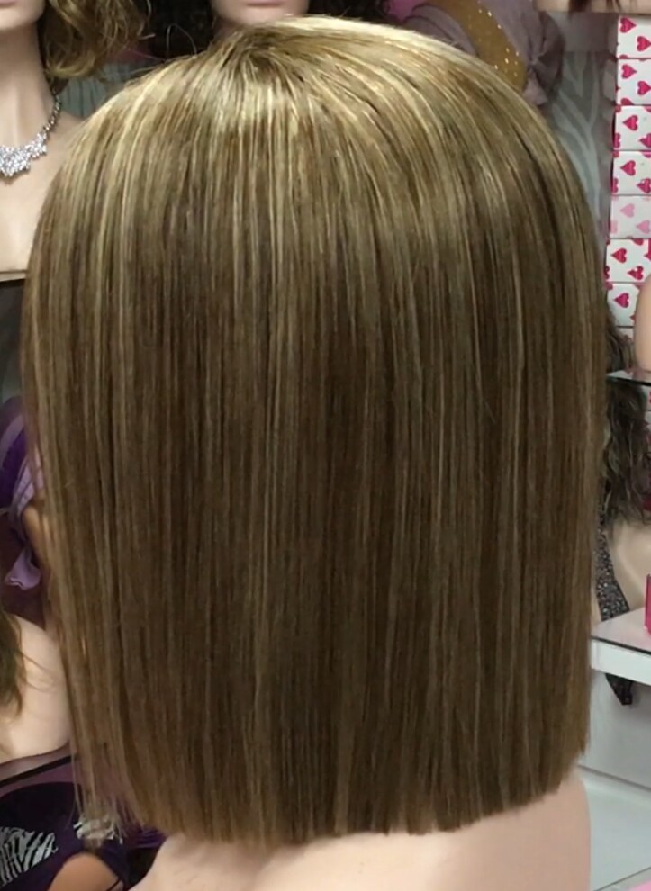 Peluca natural Minauti color 4h18 RAYA de TUL transperrente efecto piel