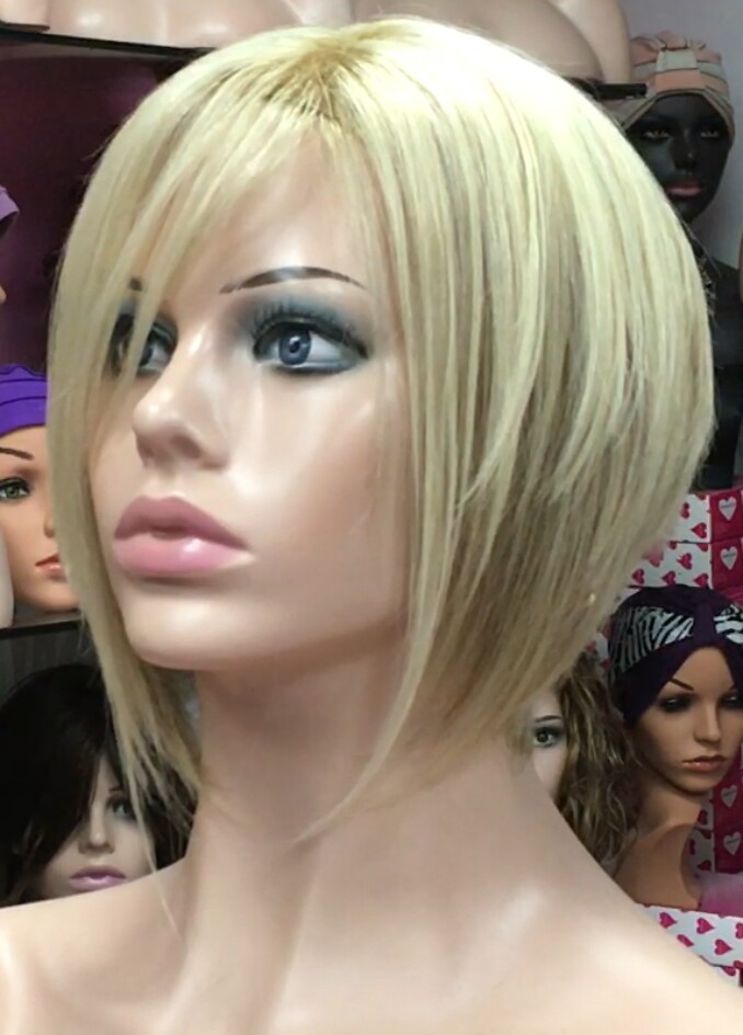 Peluca natural ISABELLA color 9R613 TOP INYECCION