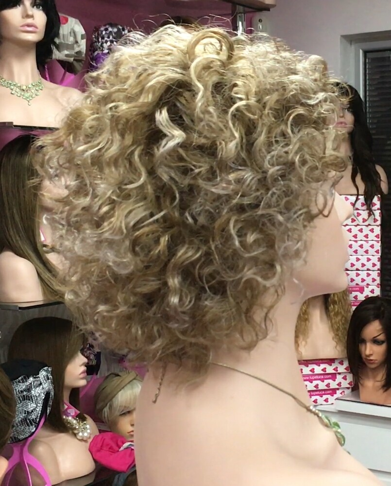 Peluca rizada natural DOLLY color 18H613 PLATA