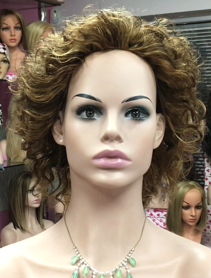 Peluca rizada natural DOLLY color 5h27 maquina
