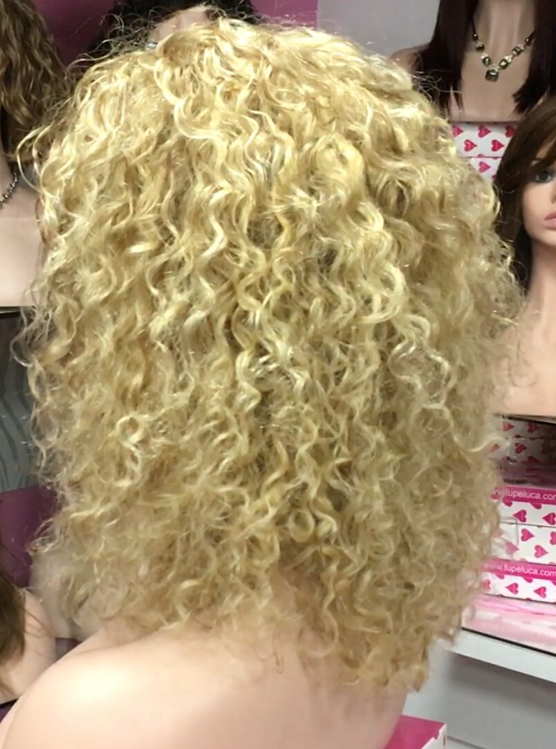 Peluca rizada natural NIRVANA color 16H613 confecc. maquina