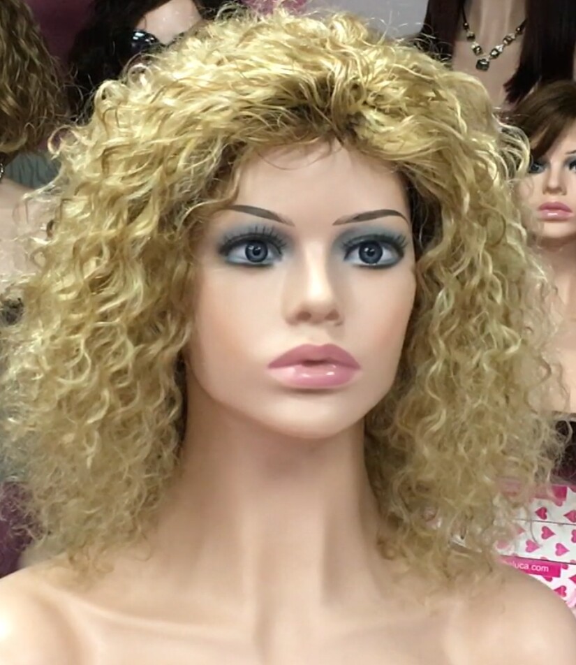 Peluca rizada natural NIRVANA color 16H613 confecc. maquina