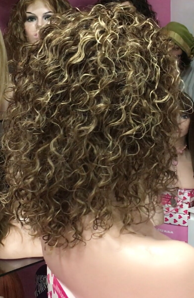 Peluca rizada natural NIRVANA color 4h16 confecc. maquina