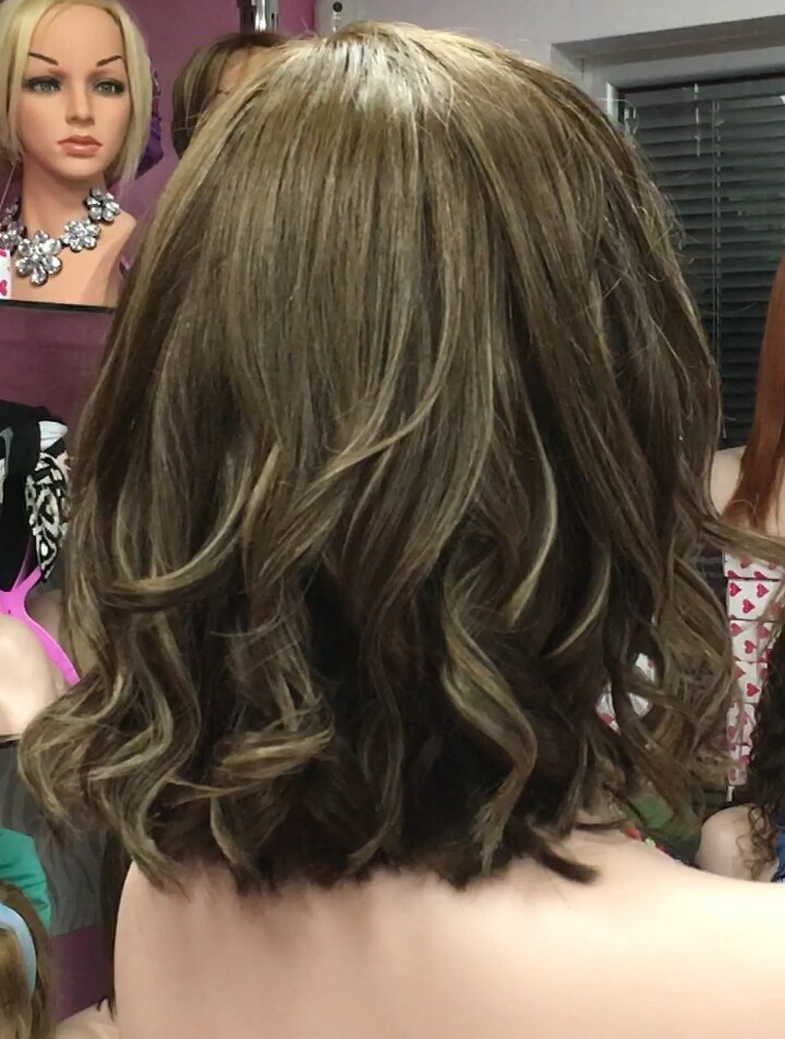 Peluca natural ZULHEMA- ONDAS color 4h18h4 conf.Maquina
