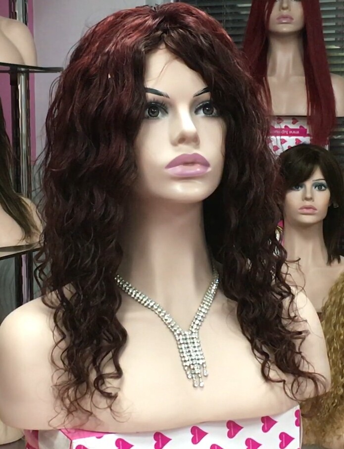 Peluca de cabello rizado natural ADELAIDE color 5.66 tinte RAYA DE TUL