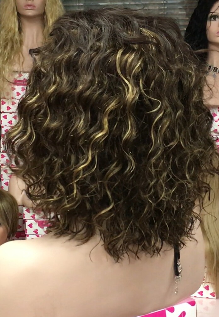 Peluca natural CANDELARIA color 4R4h27h4 RAYA TUL