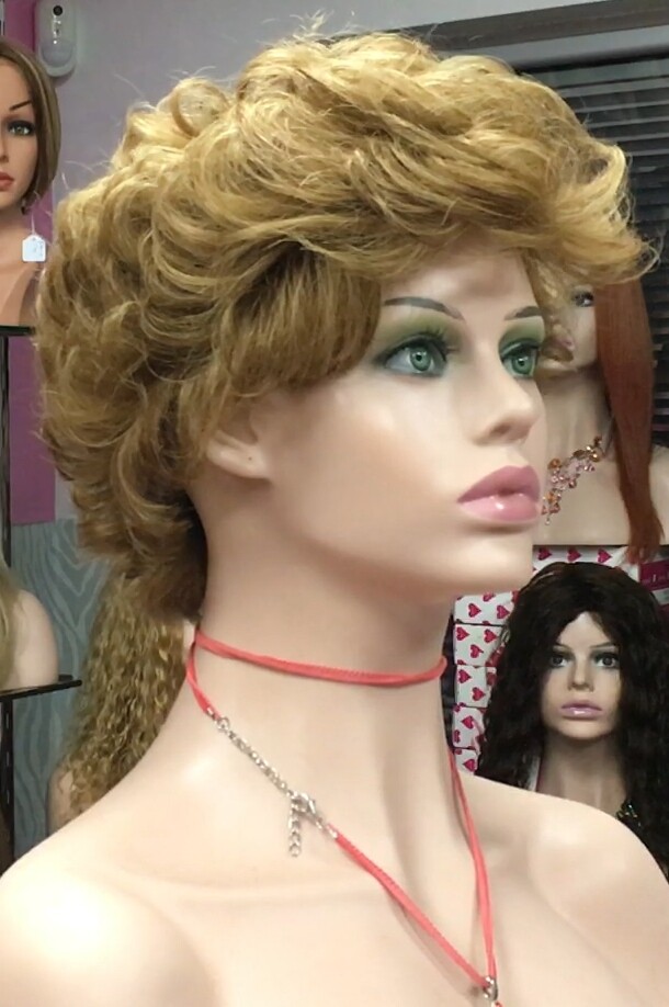 Peluca natural rizada YESSI conf maquina color 10h27