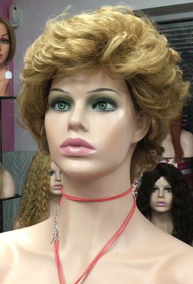 Peluca natural rizada YESSI conf maquina color 10h27