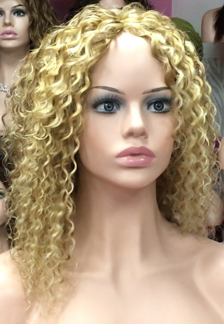 Peluca natural rizada BOU color 16h613 confeccin a maquina