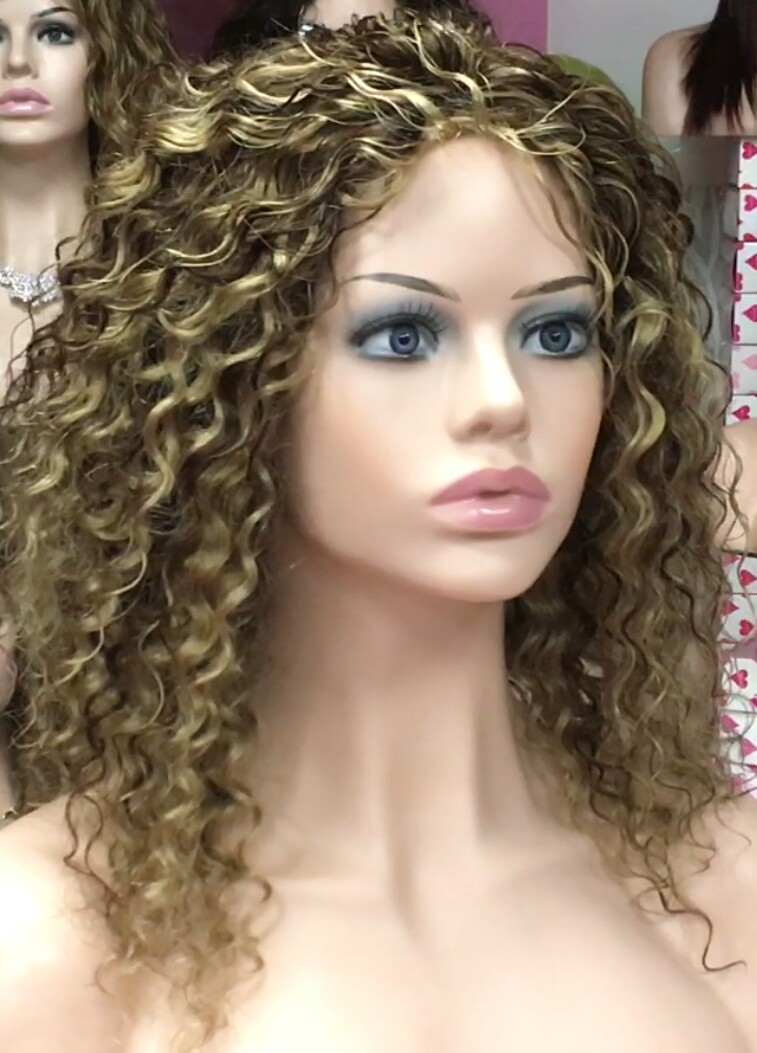 Peluca natural rizada BOU color 4h18 confeccin a maquina