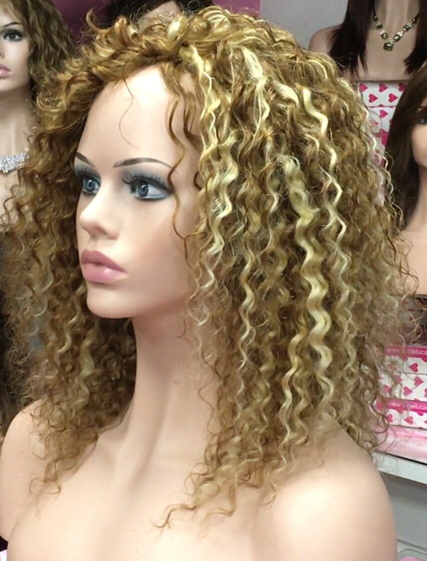 Peluca natural rizada BOU color 8h613 confeccin a maquina