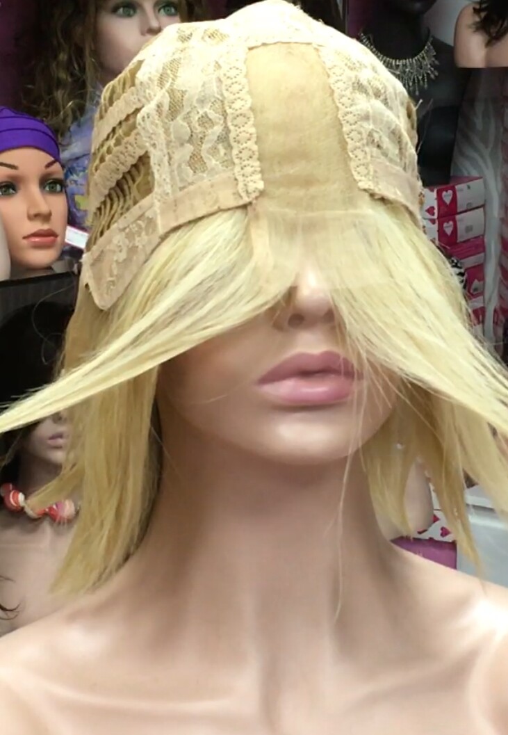 Peluca natural  WENDY LISO color 613 RAYA TUL