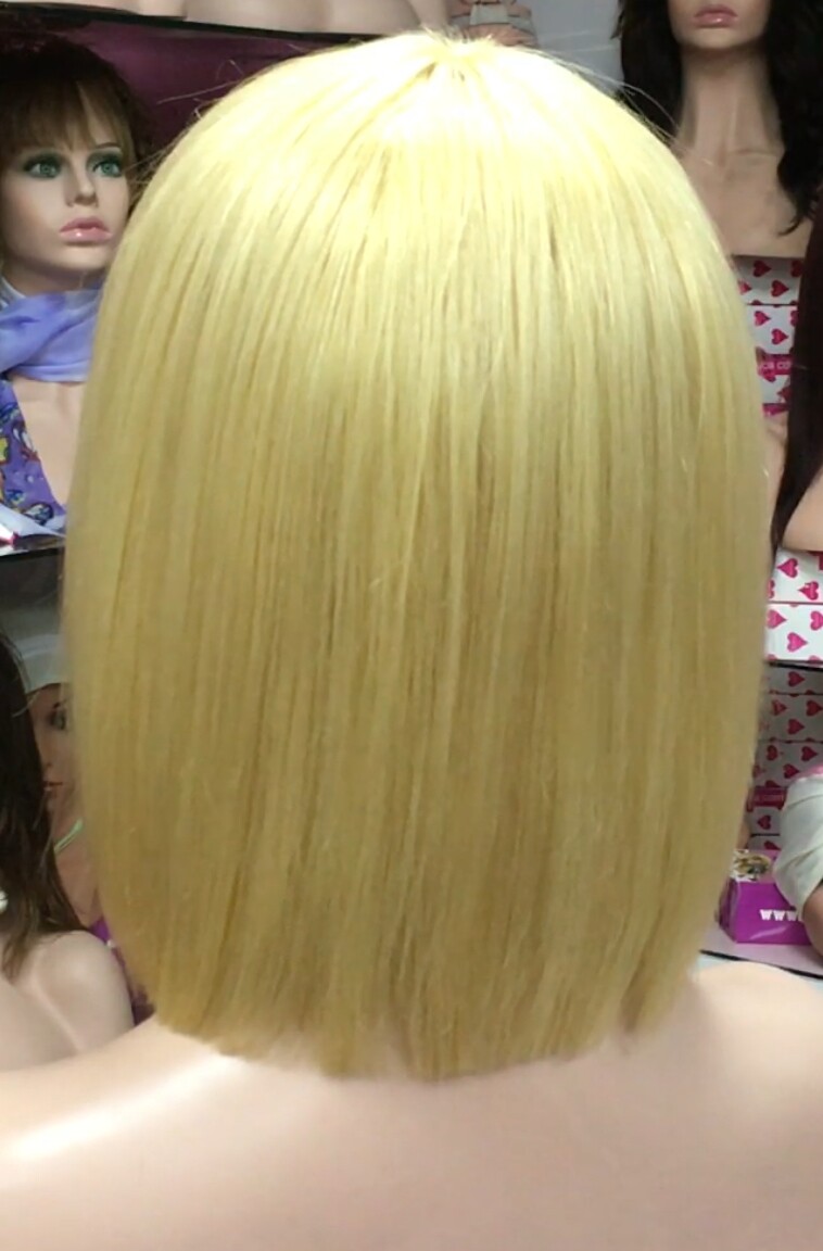 Peluca natural  CLEO color 613 maquina