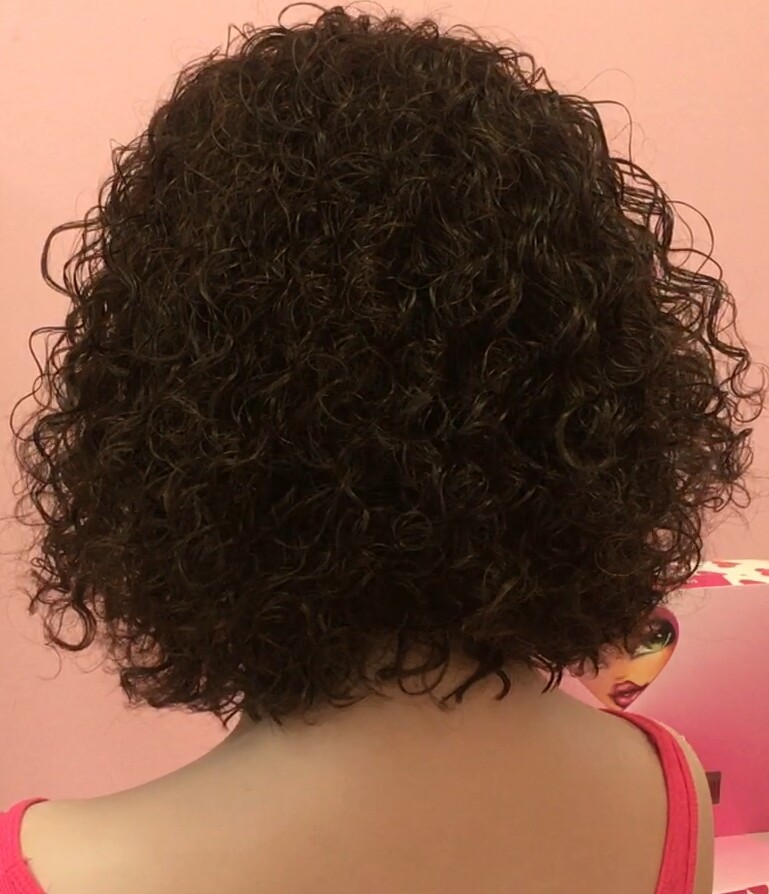 Peluca natural rizada NINA color 2 TOP de TUL entero