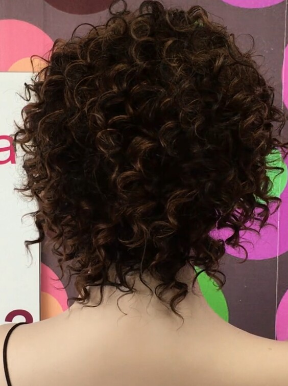 Peluca rizada natural LOLA 2h5 confecc. a MAQUINA