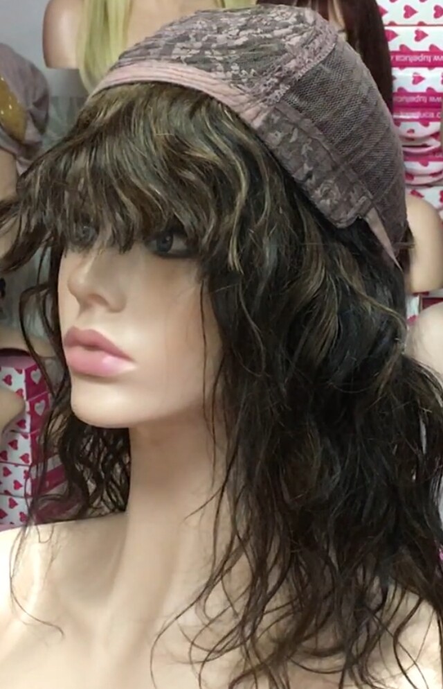 Peluca natural NATASHA  DIFUSOR color 2H4H2 MAQUINA
